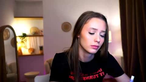 Snapshot of emma__cutiee chatting on December 6, 11:14 pm Your Emma online show from December 6, 11:14 pm