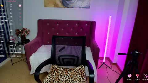 Snapshot of emma__rosss chatting on June 29, 2:07 am emma__rosss online show from June 29, 2:07 am