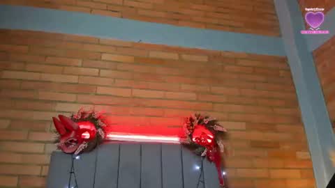 Hey Im EmmaHelp me reach 100 likes online show from August 6, 7:38 pm