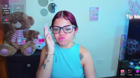 emma_boo_ online show from February 25, 3:43 pm