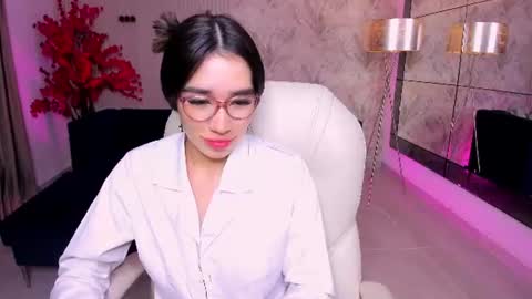 Snapshot of emma_caarter chatting on July 8, 3:11 am emma_caarter online show from July 8, 3:11 am