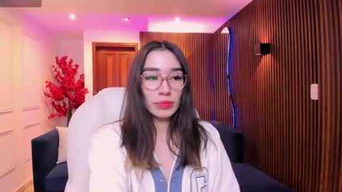 Snapshot of emma_caarter chatting on July 18, 3:22 am emma_caarter online show from July 18, 3:22 am