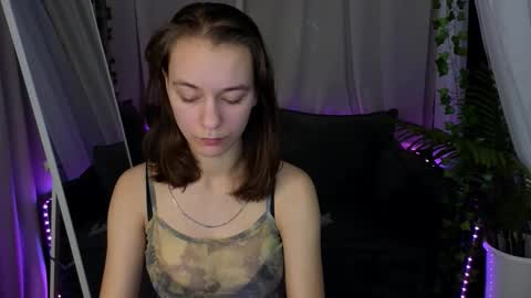Snapshot of emma_chaser chatting on February 4, 1:33 am emma_chaser online show from February 4, 1:33 am