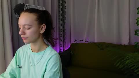 Snapshot of emma_chaser chatting on February 9, 1:31 am emma_chaser online show from February 9, 1:31 am