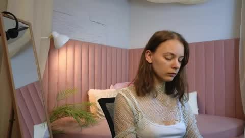 Snapshot of emma_chaser chatting on May 6, 1:36 am emma_chaser online show from May 6, 1:36 am