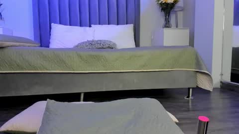 Emma online show from March 21, 10:02 pm