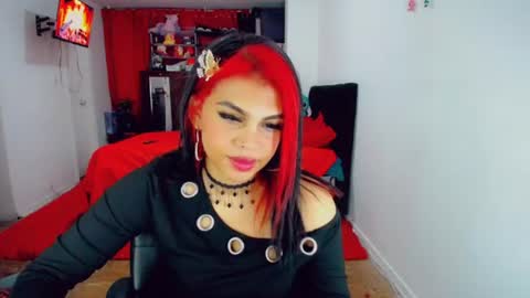 Snapshot of emma_diva chatting on July 9, 9:41 pm emma online show from July 9, 9:41 pm