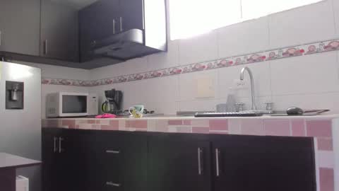 Emma online show from February 23, 1:41 pm