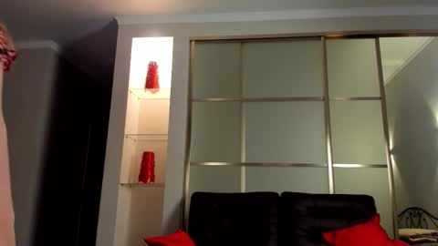 Emma online show from October 17, 3:53 am