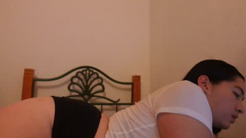 emma_johnson_ online show from October 6, 2:09 am