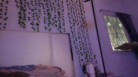 emma_johnson_ online show from October 28, 1:20 am