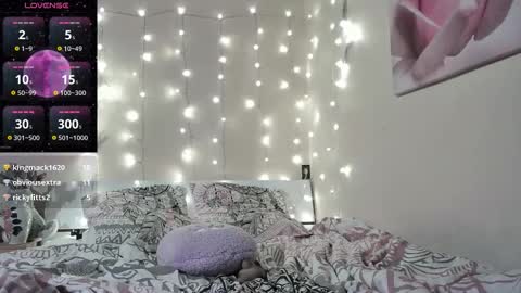 emma_just online show from October 30, 7:14 pm