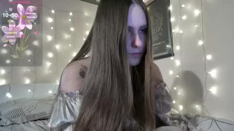 emma_just online show from March 28, 8:36 am