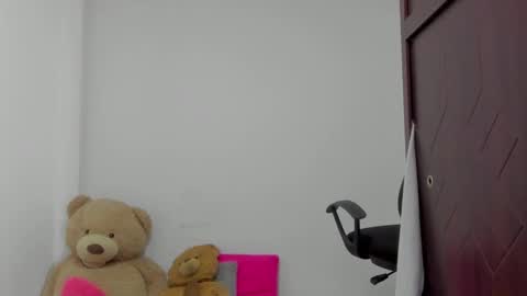 whises lits        online show from October 28, 11:14 am