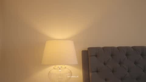 Snapshot of emma_lu1 chatting on February 24, 8:40 pm emma_lu1 online show from February 24, 8:40 pm