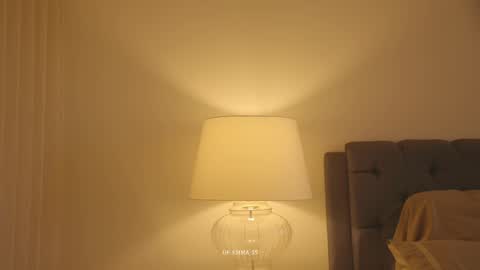 Snapshot of emma_lu1 chatting on March 3, 9:10 pm emma_lu1 online show from March 3, 9:10 pm