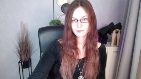 emma online show from February 24, 6:22 am