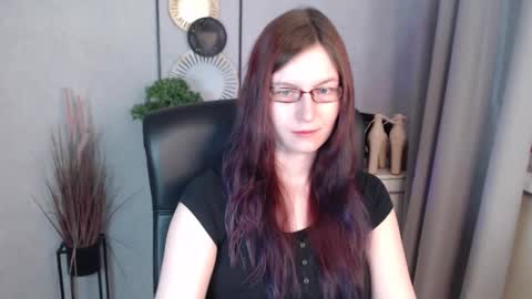 emma online show from March 9, 6:28 am