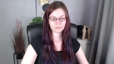 emma online show from March 11, 3:18 pm
