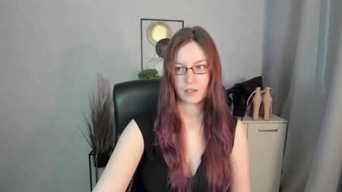 emma online show from April 9, 6:19 am