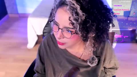     online show from March 27, 10:15 am