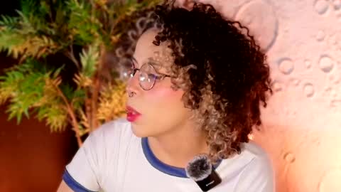     online show from April 10, 10:09 am