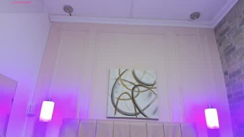 Snapshot of emma_payton chatting on December 2, 11:23 am Emma online show from December 2, 11:23 am