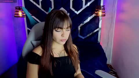 emma_ramone online show from May 28, 12:57 pm