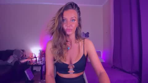 Emma online show from October 5, 12:47 pm