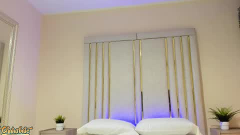 emmaahills online show from November 18, 11:36 am