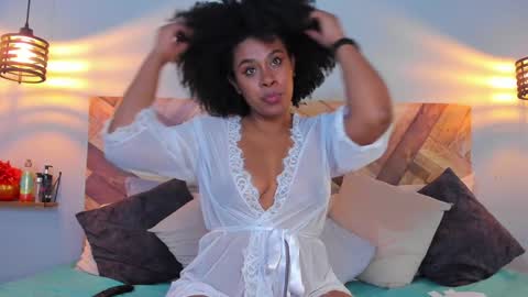 Snapshot of emmabrantt chatting on January 17, 1:57 am Emma Brant online show from January 17, 1:57 am