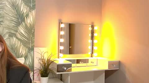 EmmaCamm online show from October 1, 4:13 pm