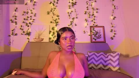 Emma online show from October 29, 2:30 pm