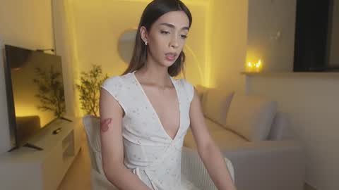 Emma voger online show from December 4, 3:16 am