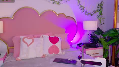 Welcome Im yosein  Your love is my passion activate it with your tips and enjoy with me online show from December 22, 9:45 pm