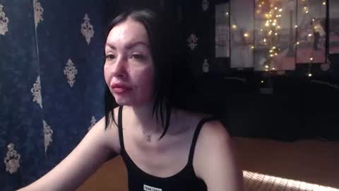 EmmaGoldX online show from February 24, 9:40 am