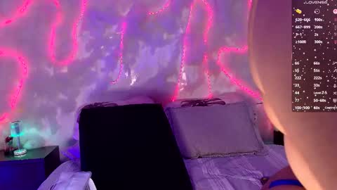  Emma  online show from January 14, 4:29 am