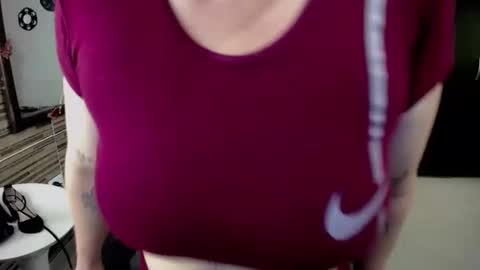 Emma online show from November 8, 7:23 pm