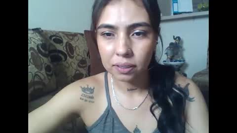 Snapshot of emmasplycer chatting on April 7, 3:07 am EmmaSplycer online show from April 7, 3:07 am