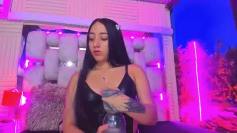 Emma online show from May 28, 2:09 am