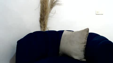 emmavalenzuela online show from July 4, 6:03 pm