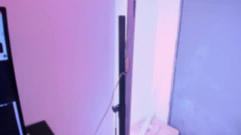 emmawardwell online show from April 1, 4:02 am