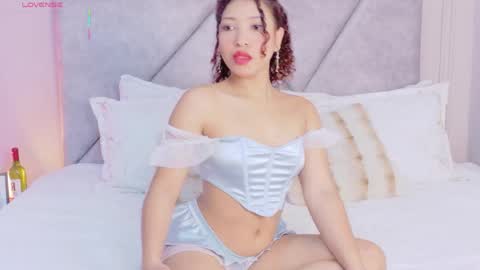 Emma online show from May 19, 12:22 pm