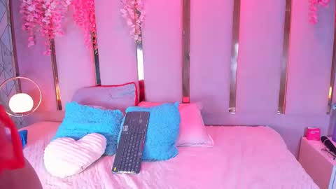 emmawilliams_2 online show from February 3, 6:40 am