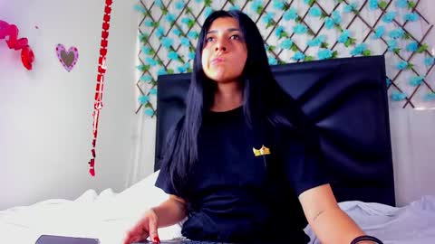  Emma  online show from February 22, 6:28 pm