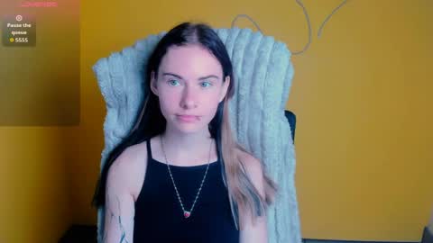Snapshot of emmi_rossum chatting on June 22, 11:18 am Emmi online show from June 22, 11:18 am