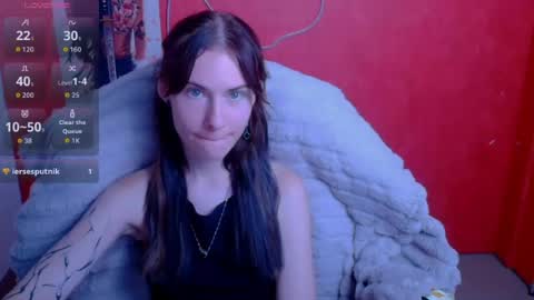 Snapshot of emmi_rossum chatting on June 25, 11:15 am Emmi online show from June 25, 11:15 am