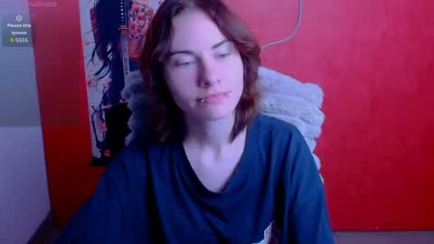 Snapshot of emmi_rossum chatting on July 4, 5:46 am Emmi online show from July 4, 5:46 am
