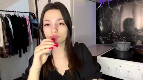 Kosandra online show from May 4, 7:37 am