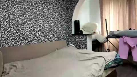 Kosandra online show from May 6, 7:13 am